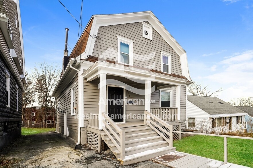 Building Photo - 238 Bruce St