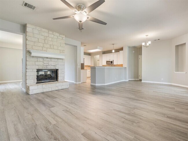 Building Photo - 12304 Torrance Ct