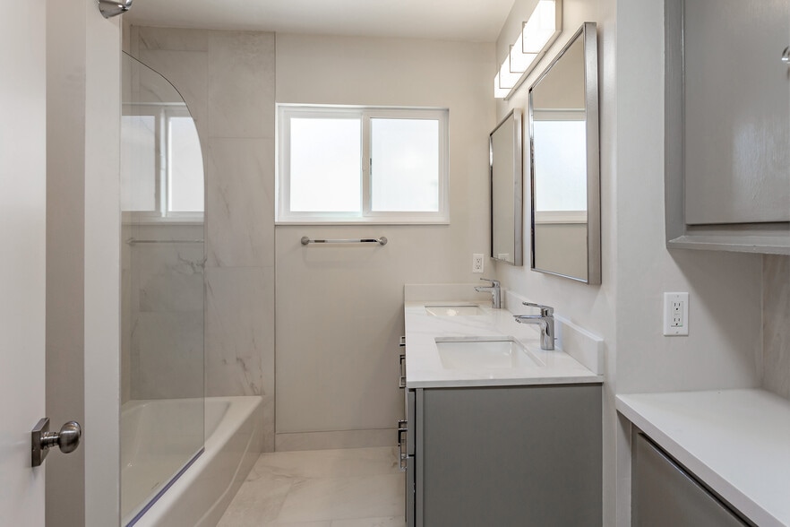 Building Photo - 940 Sequoia Ave