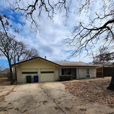 Building Photo - 14732 Oakwood Ln