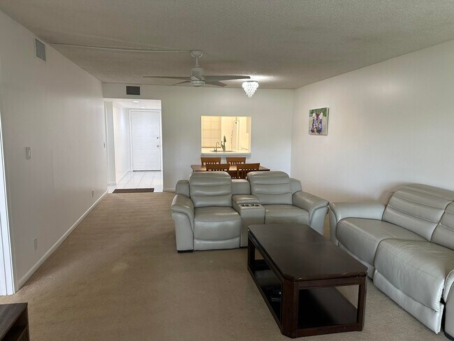 Building Photo - 901 SW 128th Terrace