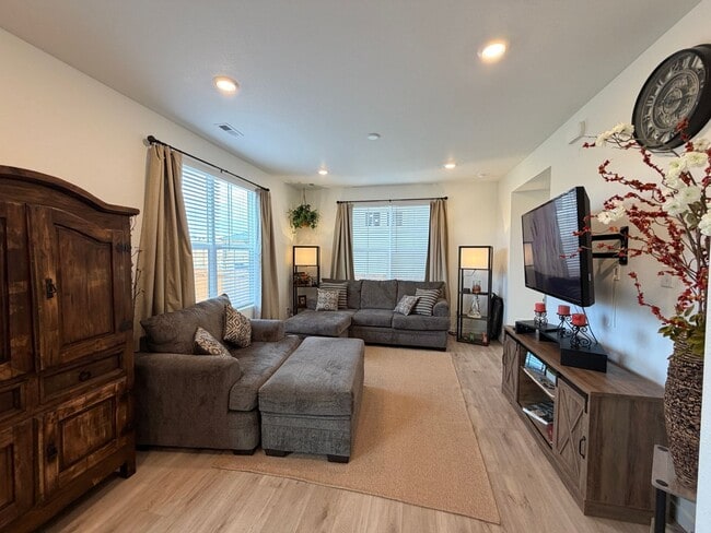 Building Photo - Fully Furnished 2024 Model Home Backing to Open Space