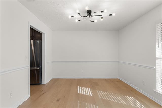 Building Photo - 609 Lake Ridge Dr