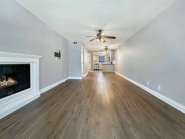 Building Photo - Beautifully Updated Lower-Level Condo with...