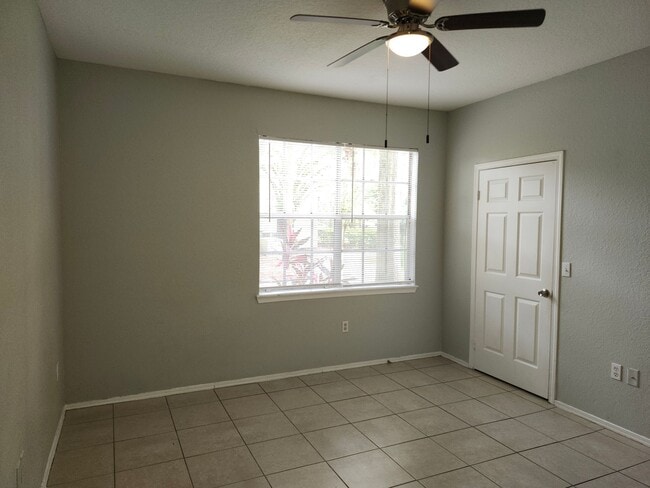 Building Photo - Freshly Updated 3 bedroom 2 bath at The Ma...