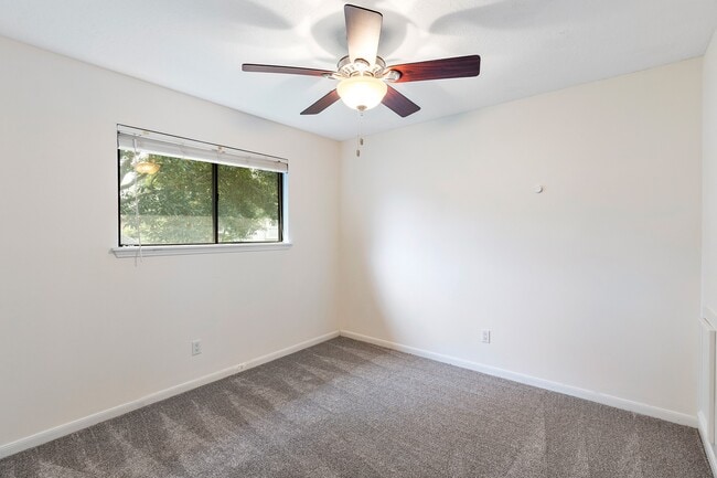 Building Photo - 15107 Easton Park Dr