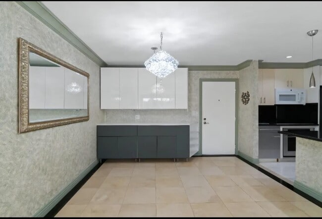 Building Photo - 7742 Redlands St