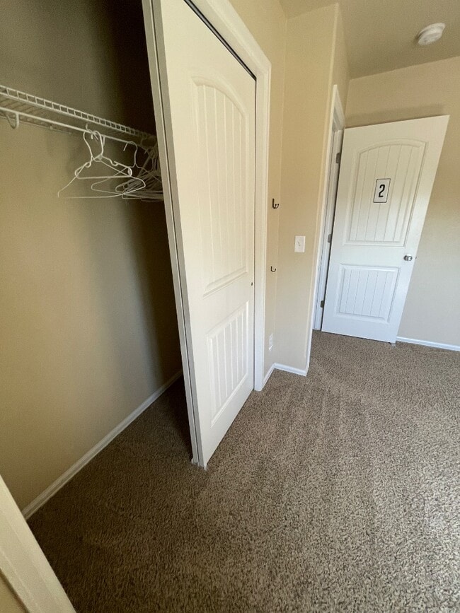 Building Photo - 5136 Killdeer Dr