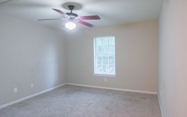 Building Photo - AUGUST PRE-LEASE!  4 Bedroom/3.5 Bathroom ...