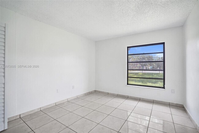 Building Photo - 5700 SW 127th Ave