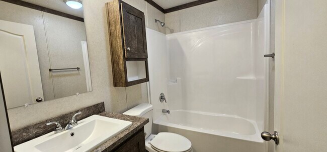 Building Photo - 56 Birch Ct