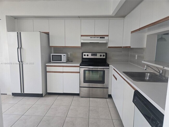 Building Photo - 1201 SW 128th Terrace