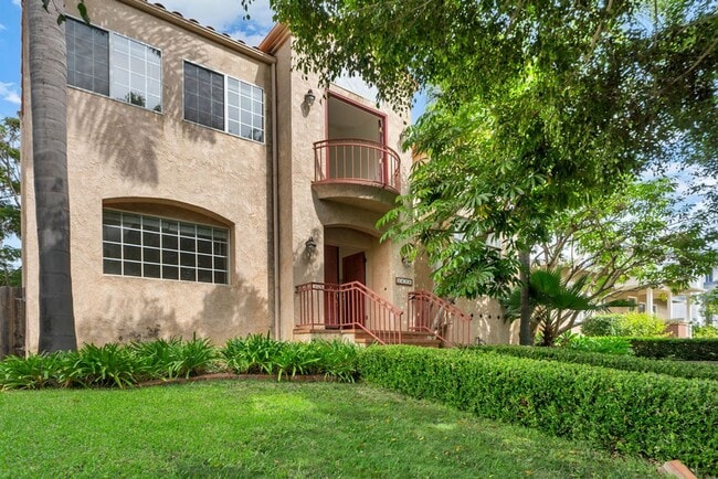 Building Photo - Great detached Home in Pacific Beach! Avai...