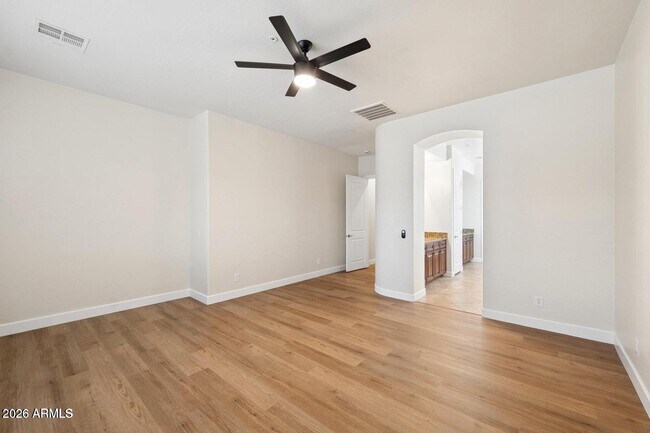 Building Photo - 16195 W Glenrosa Ave