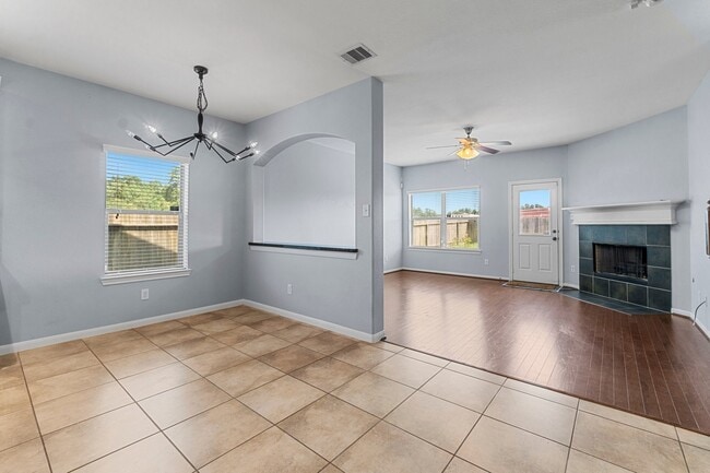 Building Photo - 28434 Lockeridge Creek Dr