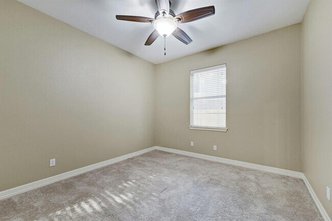 Building Photo - 114 Highalea Ct