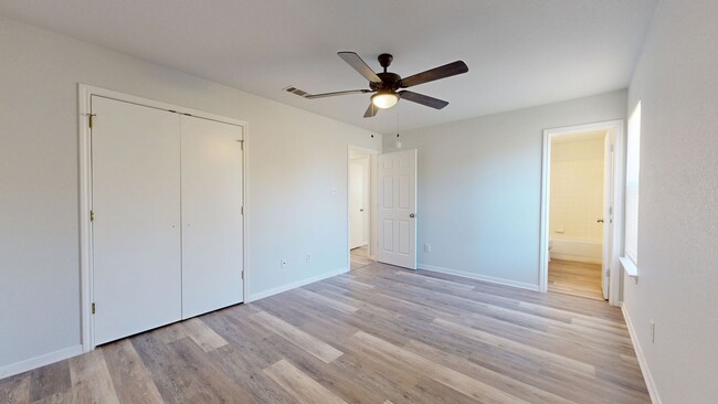 Building Photo - AMAZING REMODELED DUPLEX BY FORT HOOD!!!!