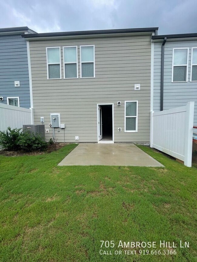 Building Photo - 705 Ambrose Hl Ln