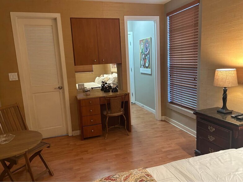 Building Photo - 8510 SW 124th St