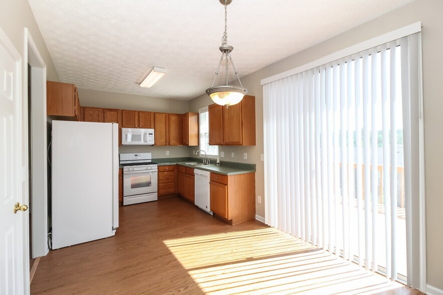 Building Photo - 317 Park Creek Ridge