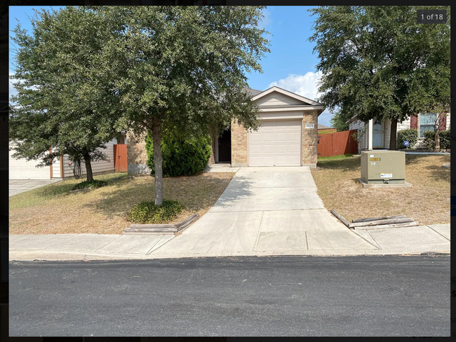 Building Photo - 11123 Pecan Canyon