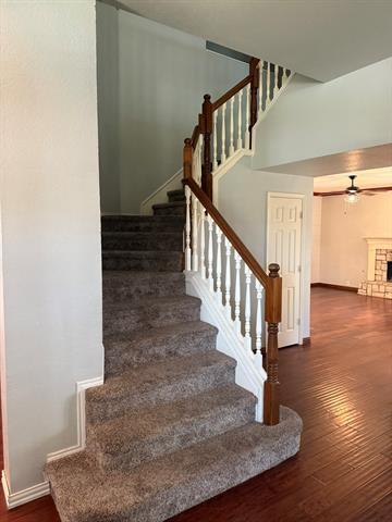 Building Photo - 1810 Greenhill Dr