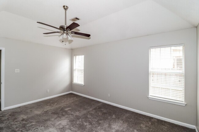 Building Photo - 5591 Autumn Valley Dr