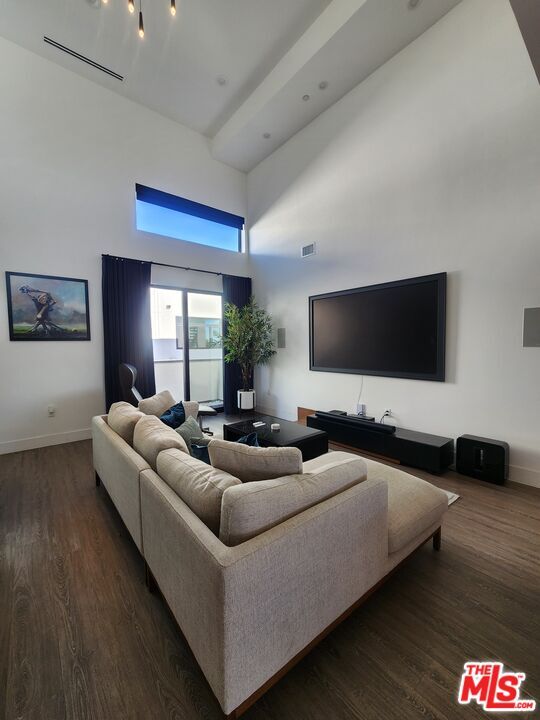 Building Photo - 11314 W Raitt Ln