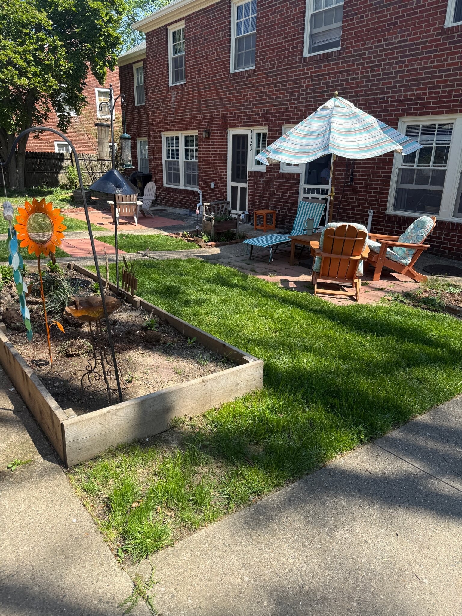 Building Photo - 3921 Beech St