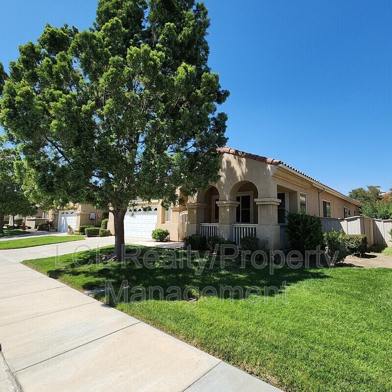 Building Photo - 28650 Shady Brook Dr