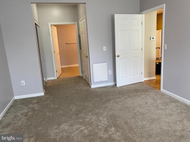 Building Photo - 2507 Amber Orchard Ct W