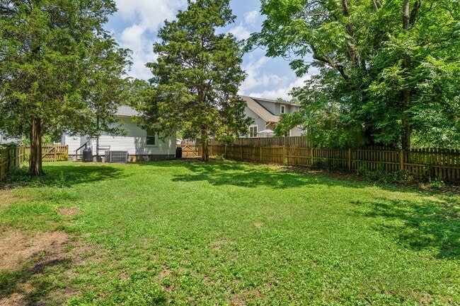 Building Photo - Totally Updated 3 Bed 1 Bath in Old West D...
