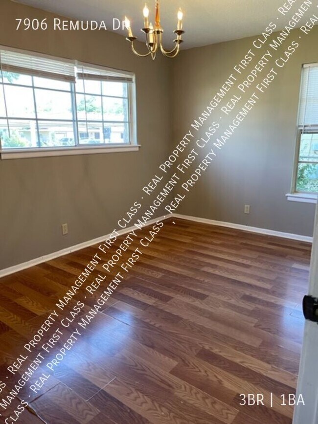 Building Photo - 7906 Remuda Dr