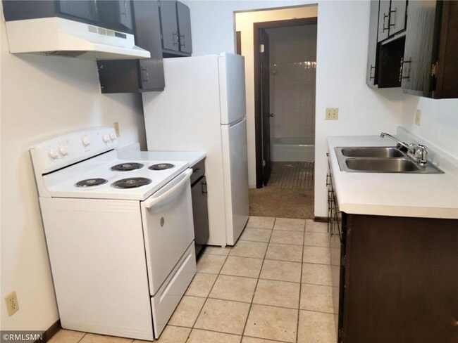 Building Photo - 539 S Wasson Ln