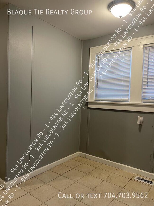 Building Photo - 944 Lincolnton Rd