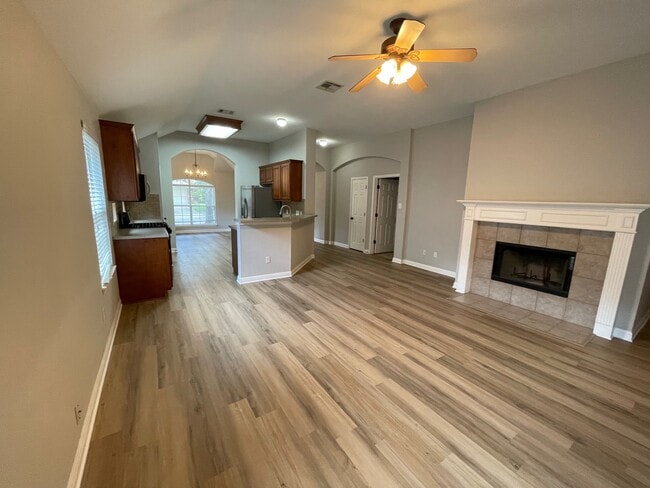 Building Photo - 10025 Mount Rainier Dr