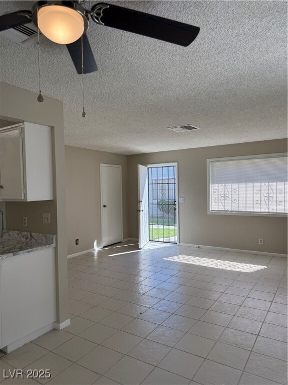 Building Photo - 3619 Villa Knolls E Dr