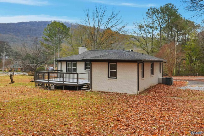 Building Photo - 1409 Blevins Gap Rd SE