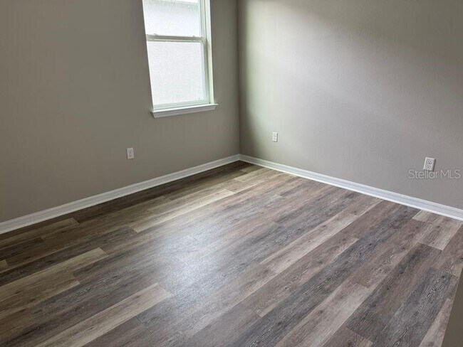 Building Photo - 3345 Curlew Ave