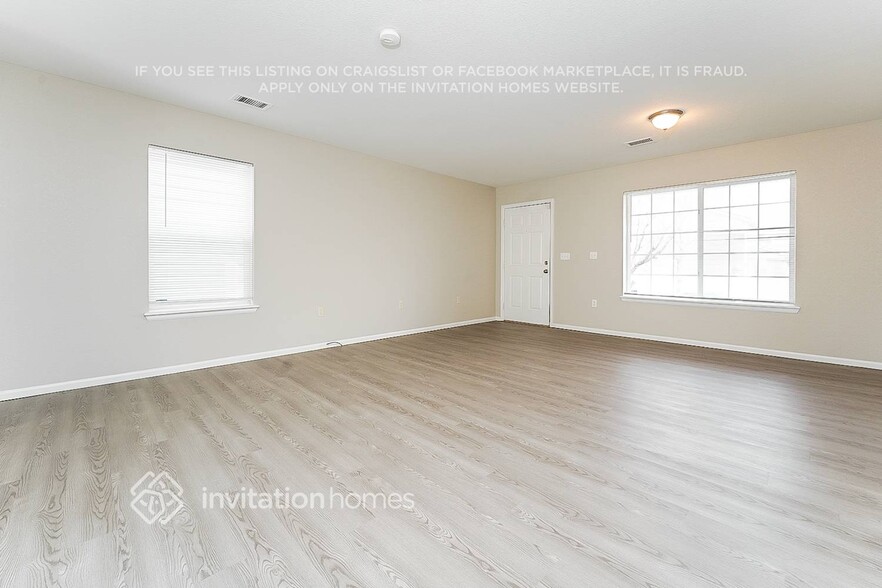 Building Photo - 20460 Randolph Pl