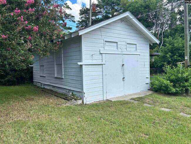 Building Photo - 3908 Gibson St