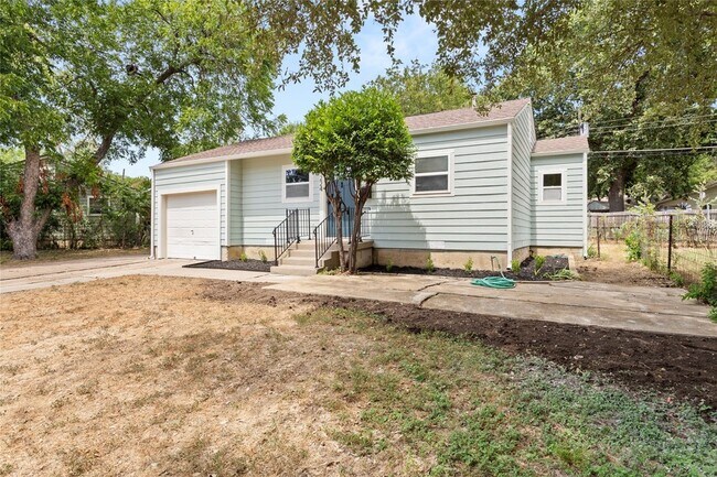 Building Photo - 4224 Alamo Ave