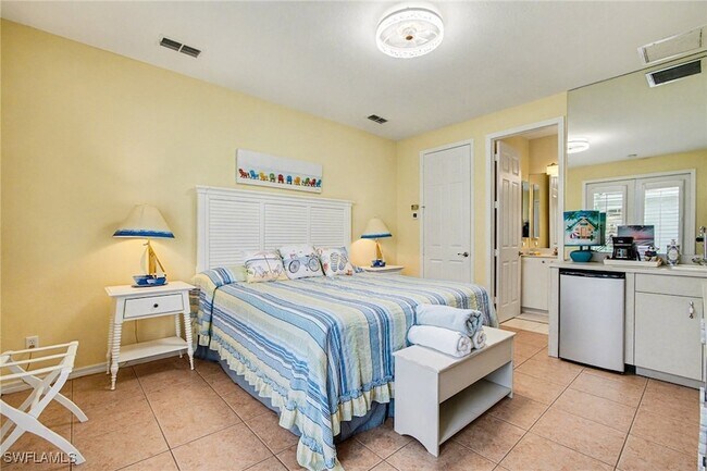 Building Photo - 3421 Marbella Ct