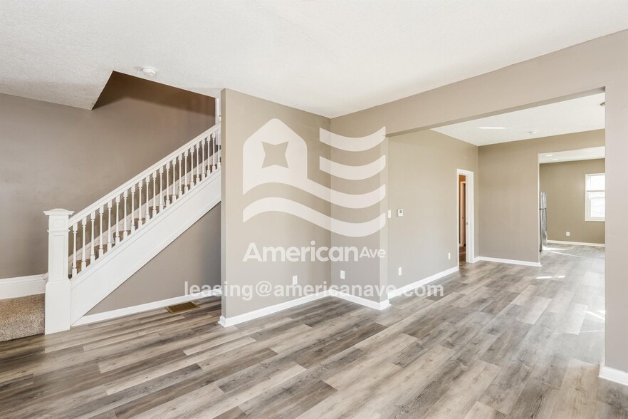 Building Photo - 532 24th Ave