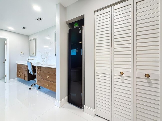 Building Photo - 8693 15th St N