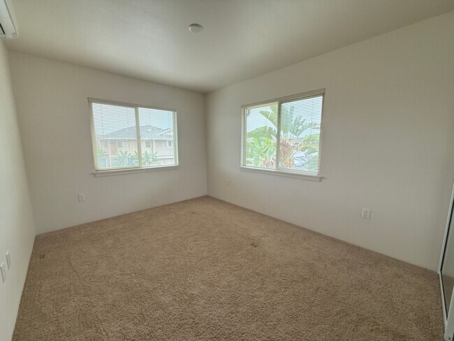 Building Photo - Olino at Mehana 3 bed 2.5 bath townhome available now!