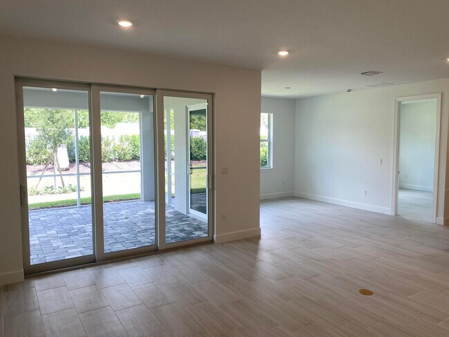 Building Photo - 8423 Beagle Ter