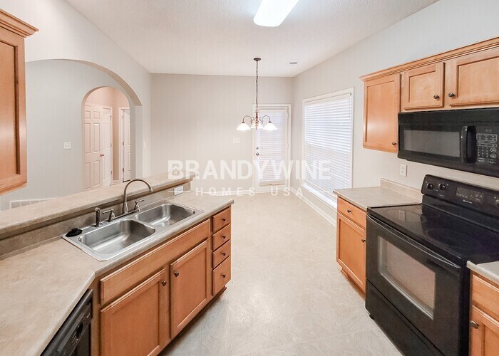 Building Photo - 2672 Bending Elm Dr