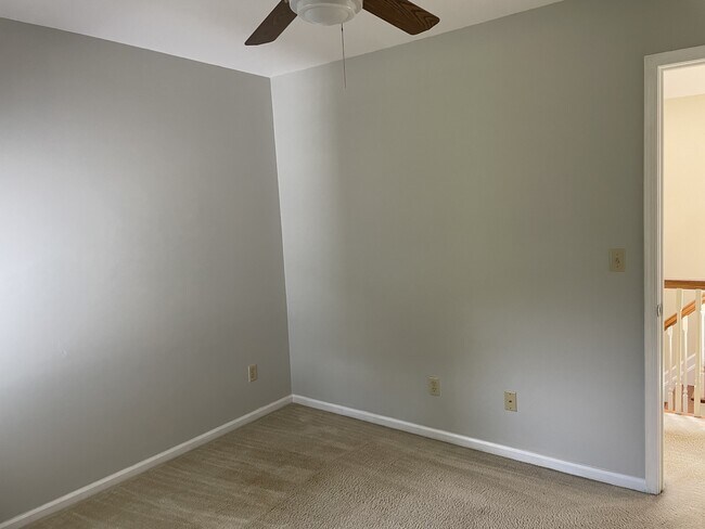 Building Photo - 2858 Powell Creek Dr