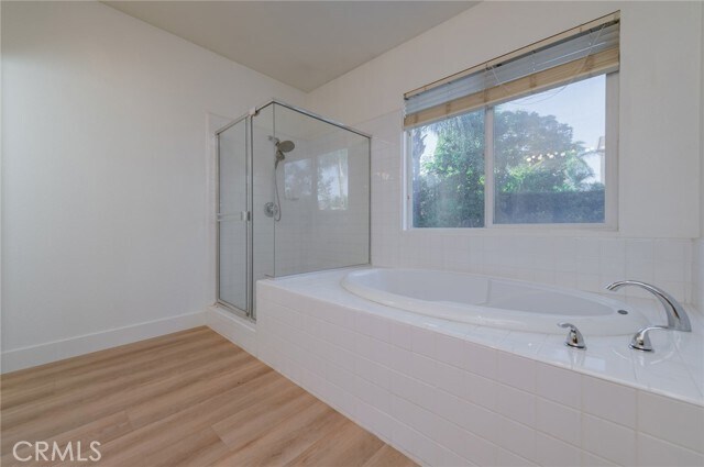 Building Photo - 1651 W Mammoth Dr
